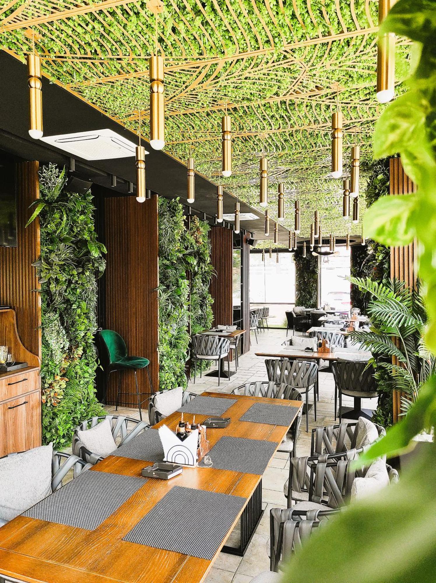 Hotel Kristal Focşani Exterior foto